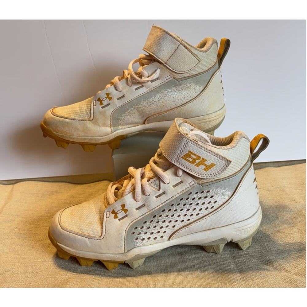 Under Armour Kids Cleats US 2.5Y High-top Rubber Cream Gold - Picture 6 of 9